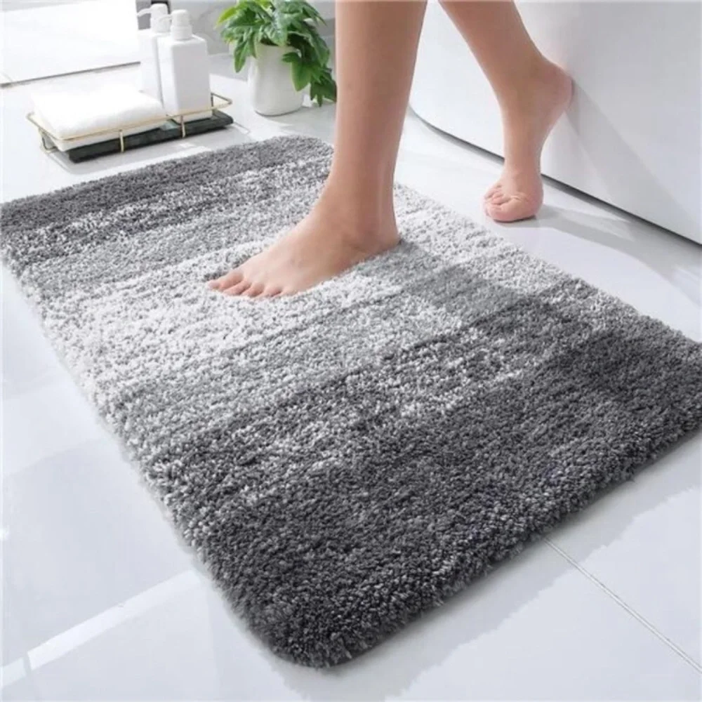 Soft and Absorbent Microfiber Bath Mat Gray NWT